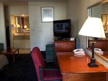 Econo Lodge นอร์วอล์ค ภายนอก รูปภาพ
